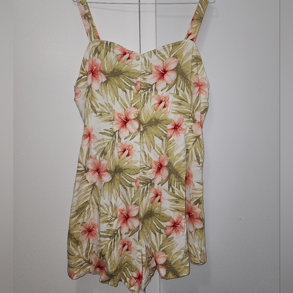 Forever 21 Tropical Floral Romper - Picture 1 of 4